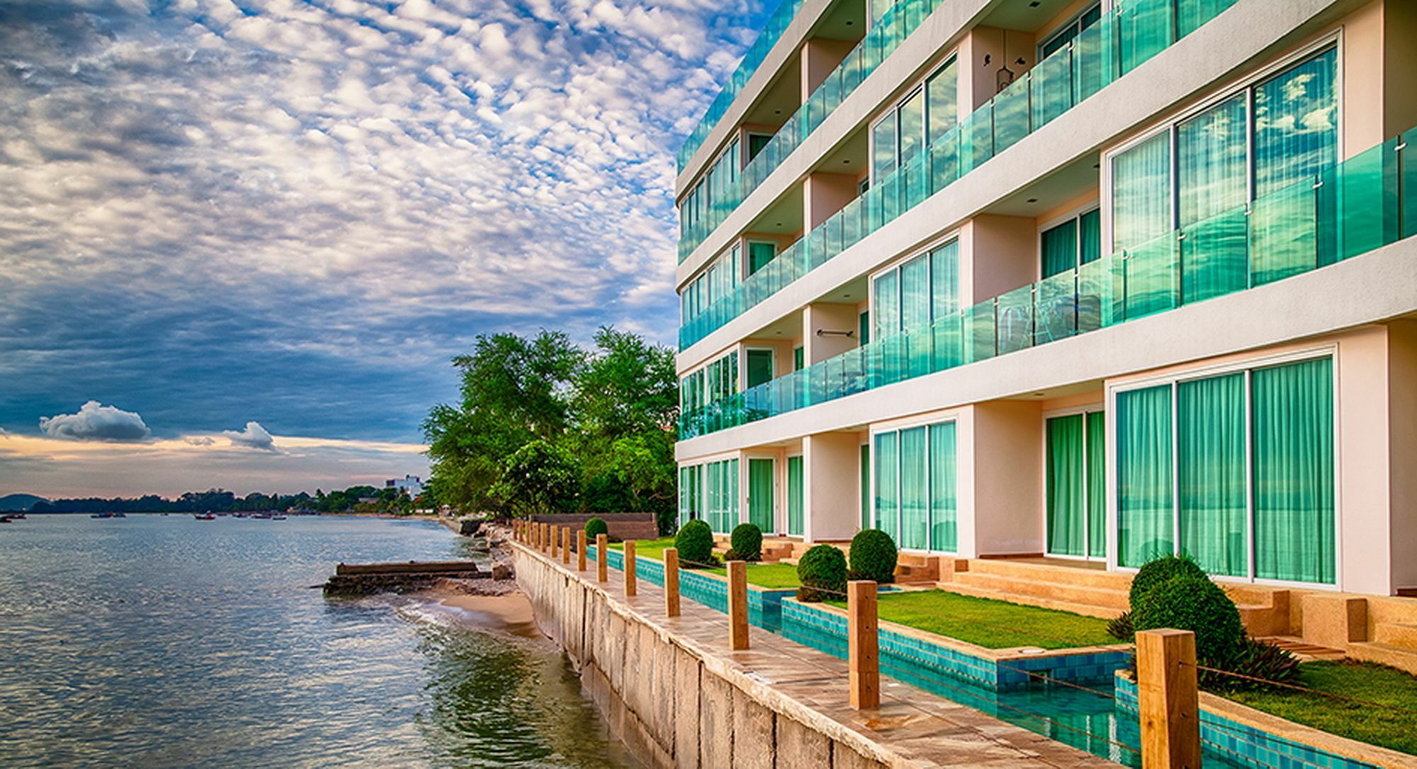 Paradise Ocean View Beach Front Condominium In Pattaya Bang Lamung Exterior foto