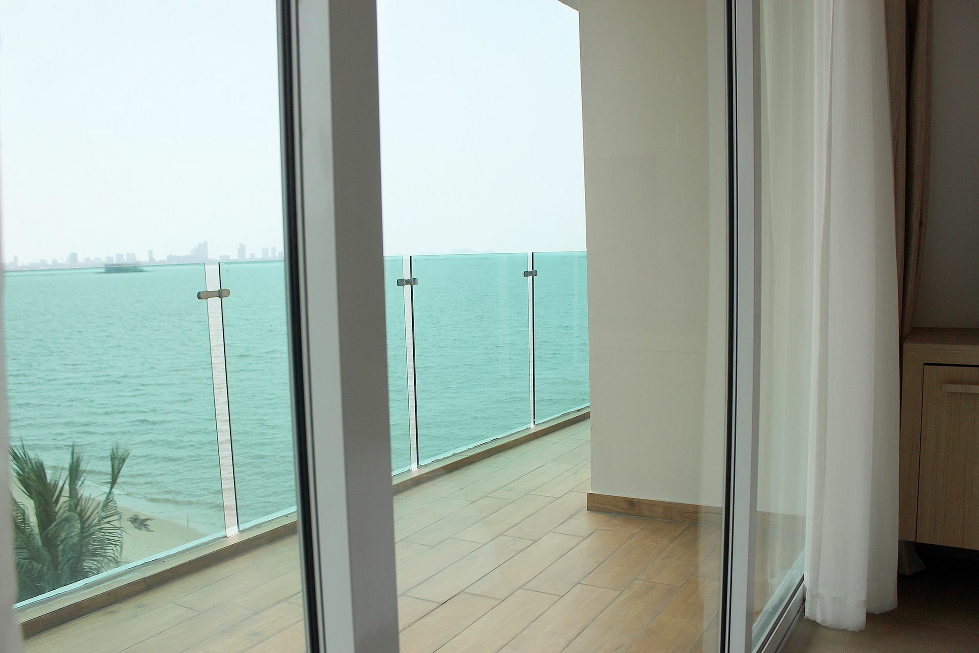 Paradise Ocean View Beach Front Condominium In Pattaya Bang Lamung Exterior foto